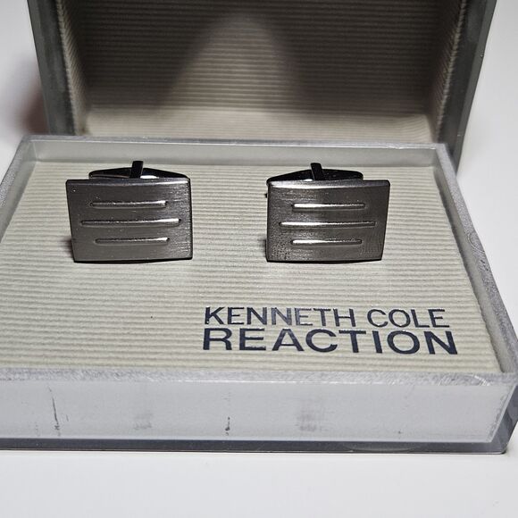 Dark Silver Tone Kenneth Cole Reaction Rectangular Cufflinks - Picture 1 of 10